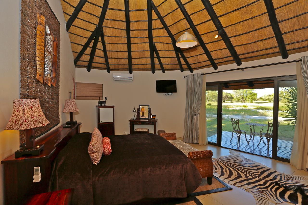 La Rochelle Lodge โอเคาเควโย ภายนอก รูปภาพ