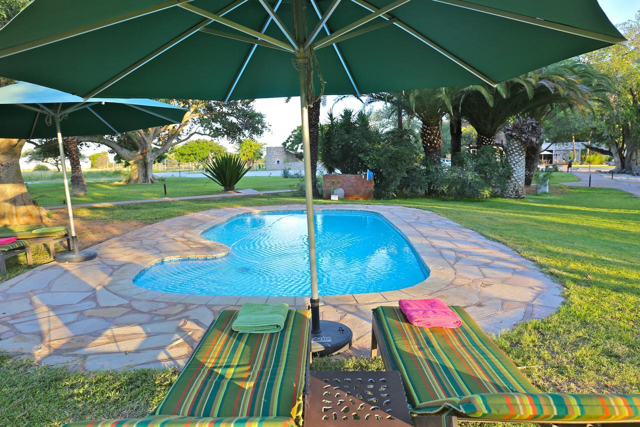 La Rochelle Lodge โอเคาเควโย ภายนอก รูปภาพ