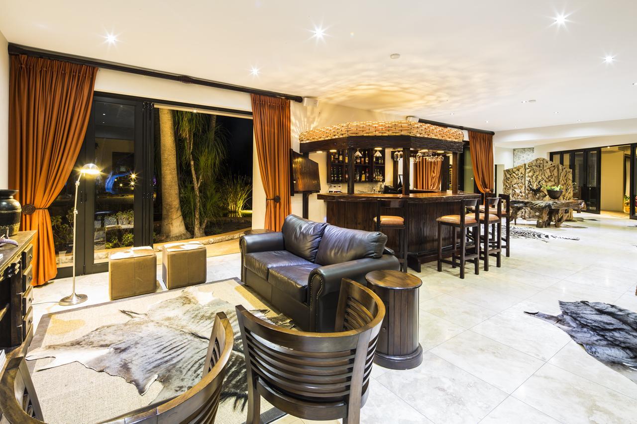 La Rochelle Lodge โอเคาเควโย ภายนอก รูปภาพ