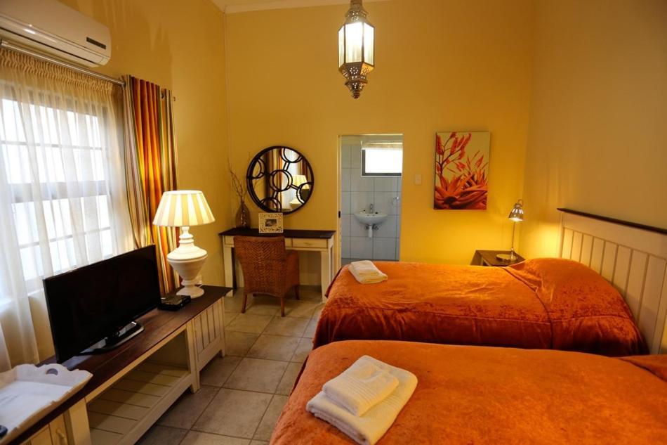 La Rochelle Lodge โอเคาเควโย ภายนอก รูปภาพ